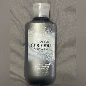 Bath & Body Works Frosted Coconut Snowball Shower Gel